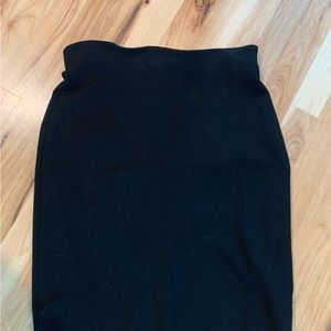 Black, stretch pencil skirt.